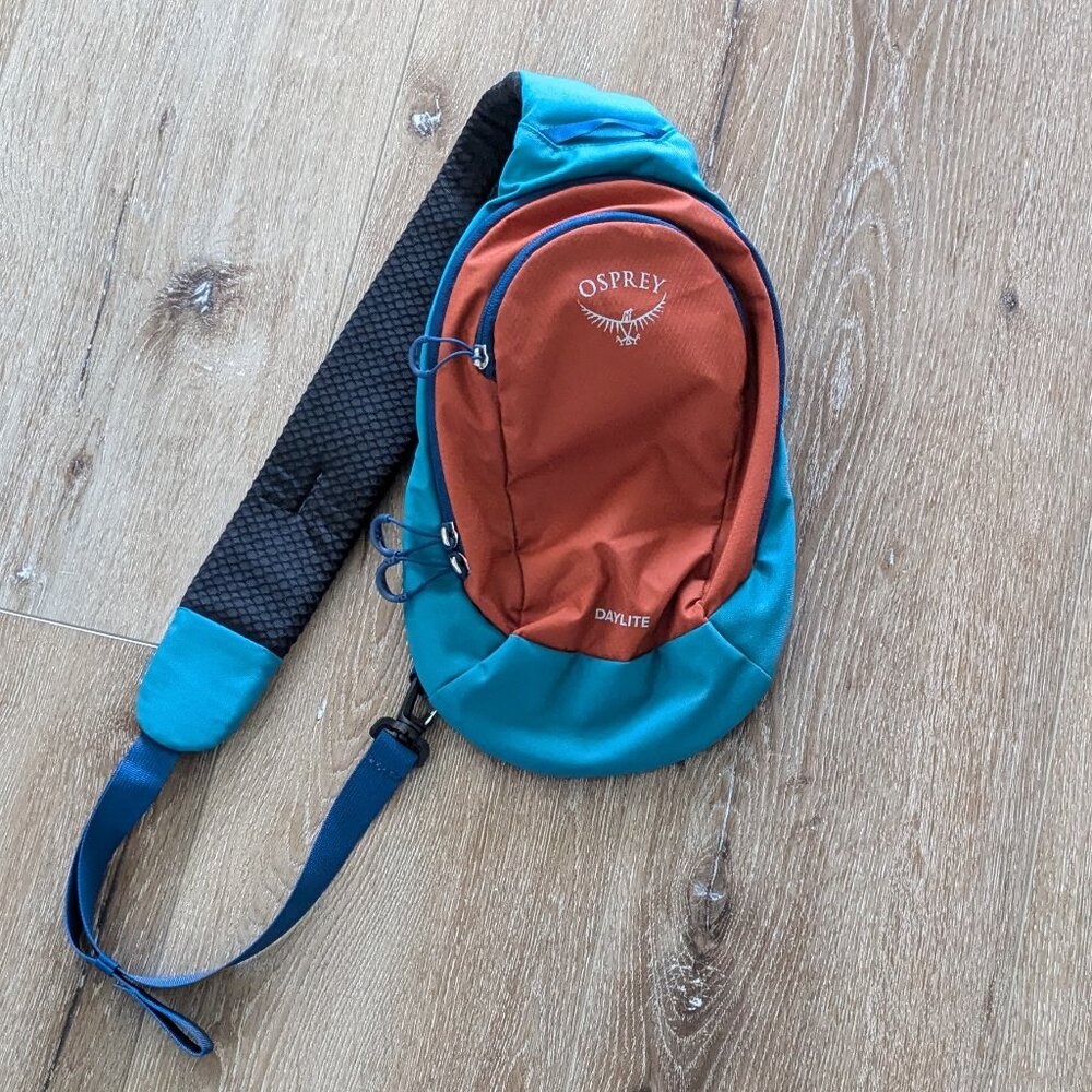 Osprey Daylite Sling crossbody bag EUC